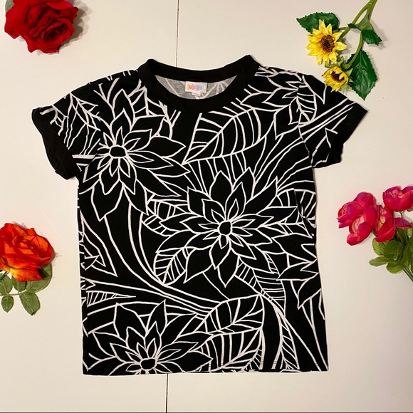 3 For $30 LulaRoe Black White Floral Classy Tee Sm - Picture 1 of 2